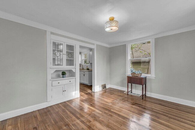 Building Photo - **Don’t Miss Out…This Home Will Go Fast!**