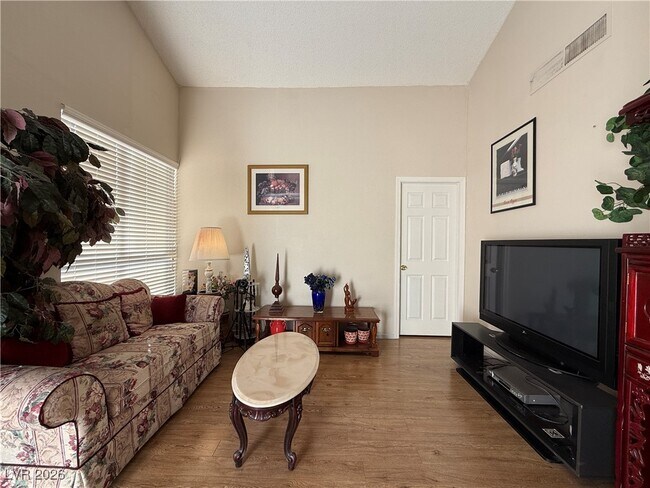 Building Photo - 4421 Fernbrook Rd