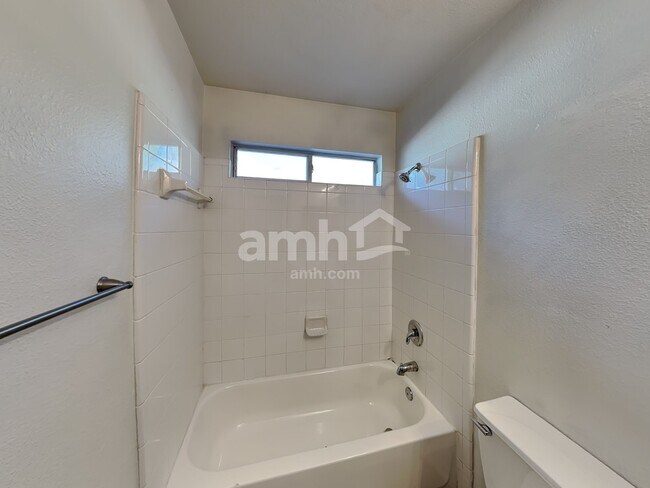 Building Photo - 11039 Arabian Palm