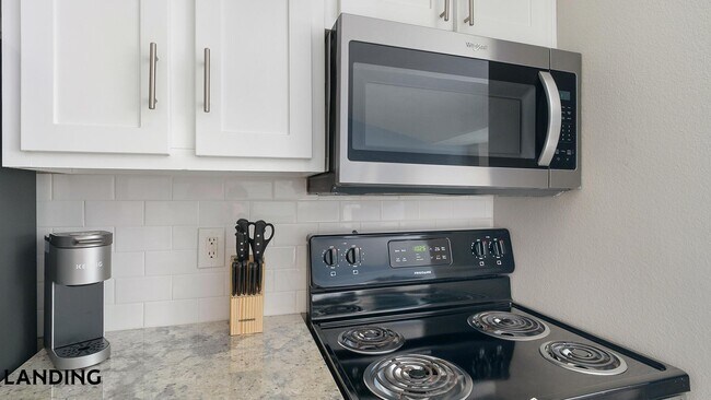 Building Photo - 3419 Fountains Dr
