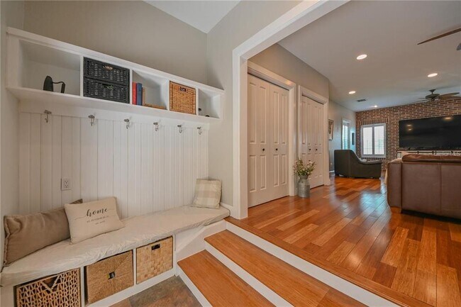 Building Photo - 3035 Granville Ct N