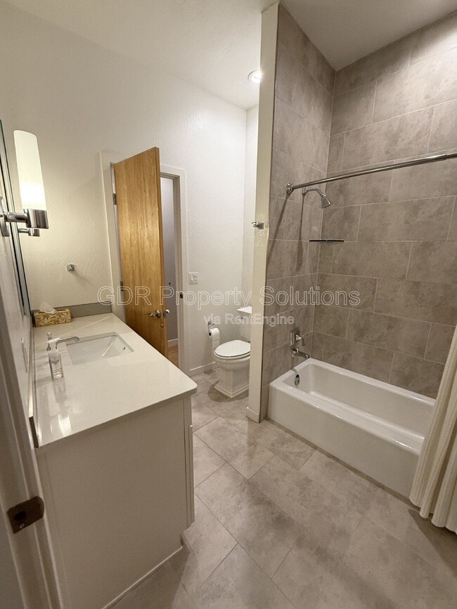 Building Photo - 3600 Central Ave SE