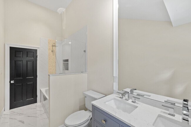 Building Photo - Renovated Ranch in North Wlmington