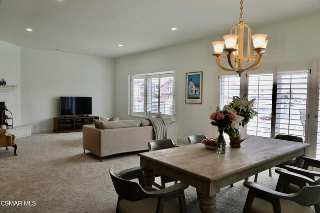 Building Photo - 2411 Monaco Dr