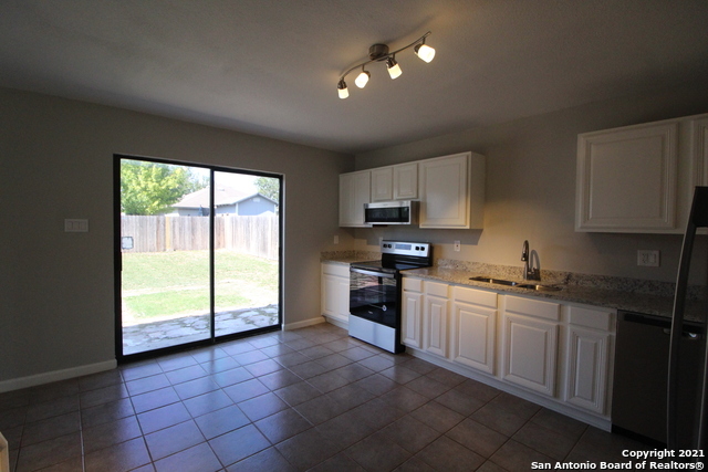 Building Photo - 9879 Highland Creek
