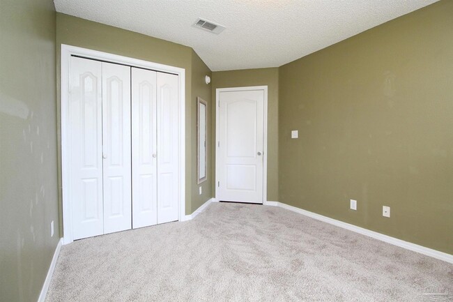 Building Photo - 6462 Sarasota St