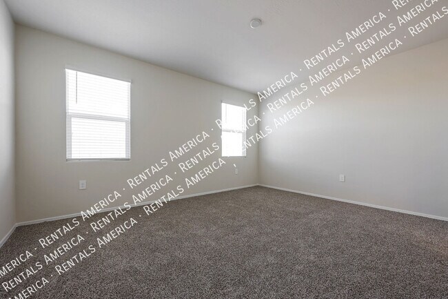 Building Photo - 18436 W Artemisa Ave