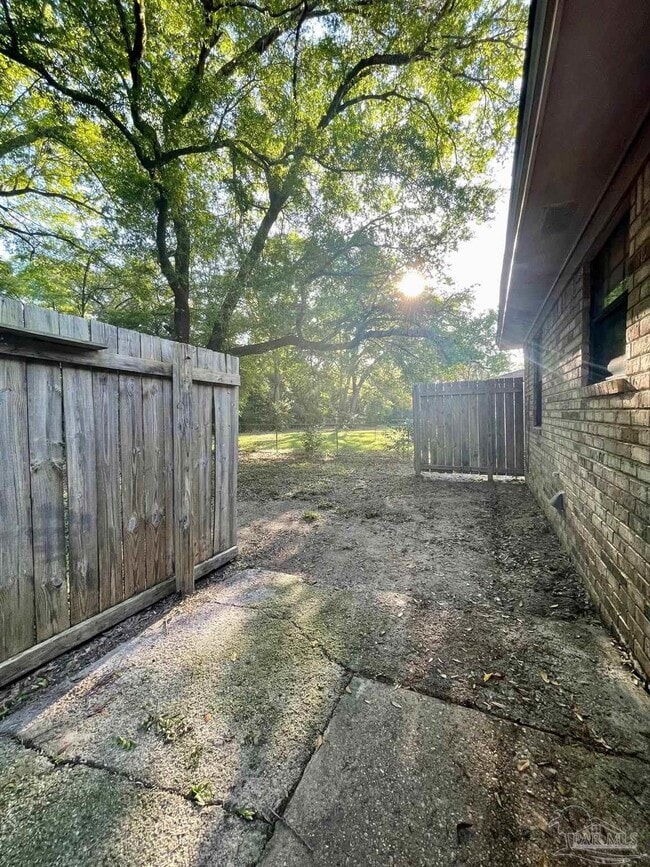 Building Photo - 6453 Maddox Rd