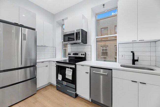 Building Photo - 155 Rivington St