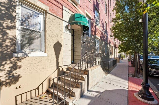 Building Photo - 314 Paterson Plank Rd