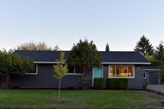 Building Photo - Extensively Remodeled Mid-Century Modern Ranch – 2 Bed + Office