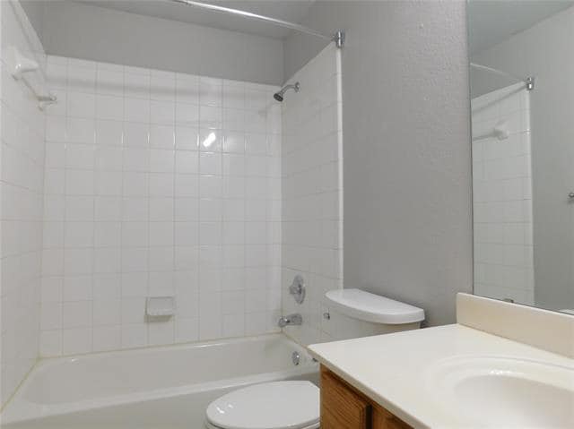 Building Photo - 3209 Lance Ln