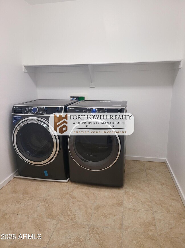 Building Photo - 18374 W Weatherby Dr