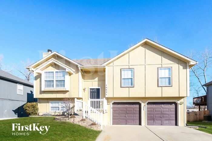 Primary Photo - 10631 N Booth Ave