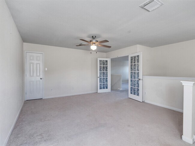Building Photo - 29650 Legends Green Dr