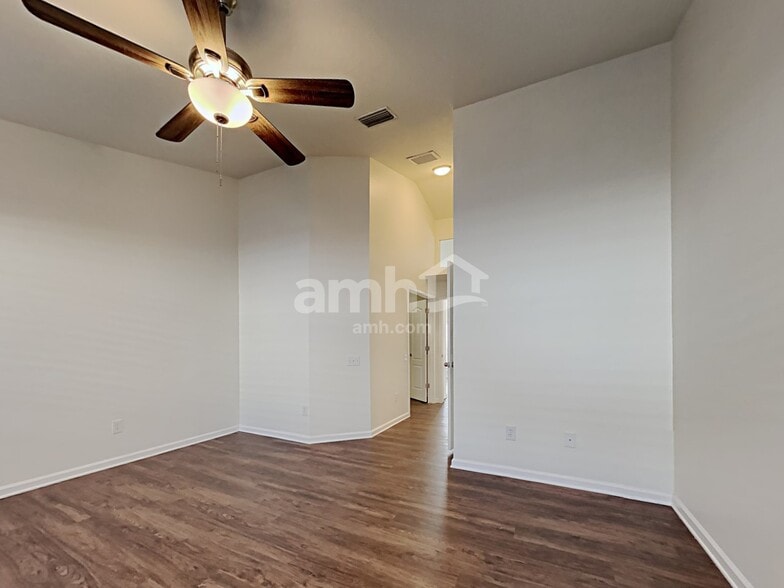 Building Photo - 13244 Early Run Ln