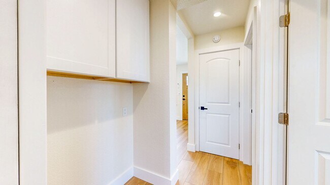 Building Photo - Bright Newly Refurbished Two Bedroom One Bath Single Family Home