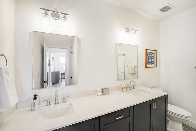 Building Photo - Chic Fully Furnished Condo with Private Retreat-Style Primary Suite