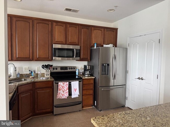 Building Photo - 622 Oyster Bay Pl