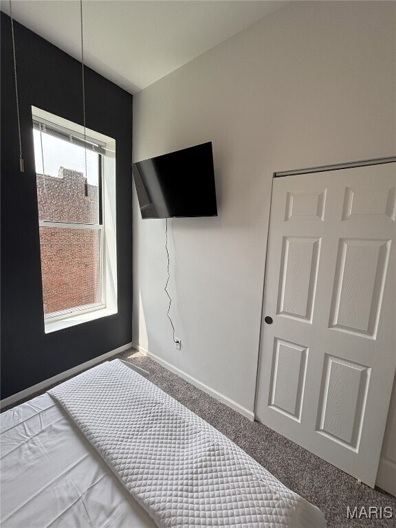 Building Photo - 2262 S Jefferson Ave