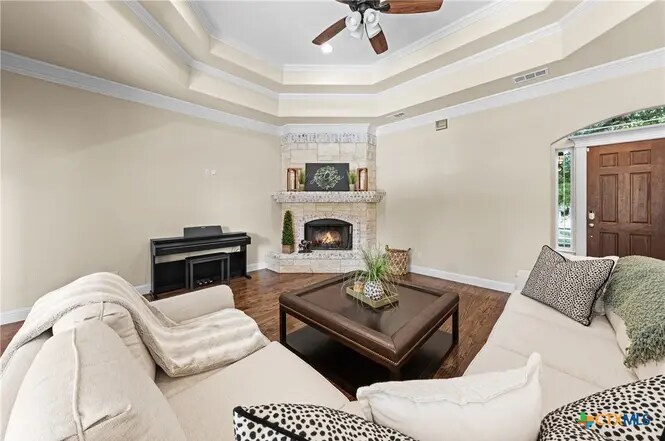 Building Photo - 2236 Allena Ln