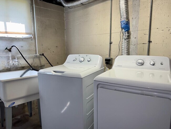 Building Photo - Beautiful 2 Bedroom/1 Bath Home in Magnolia for Rent!