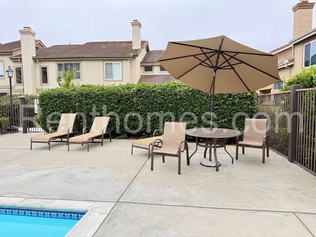 Building Photo - 11553 Westview Pkwy