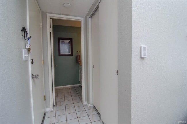 Building Photo - 24717 Sand Wedge Ln