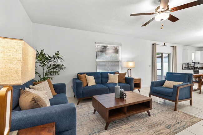 Building Photo - 1742 Red Loop