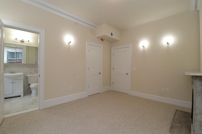 Building Photo - 58 8th St
