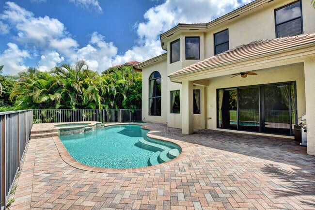 Building Photo - 3424 Collonade Dr