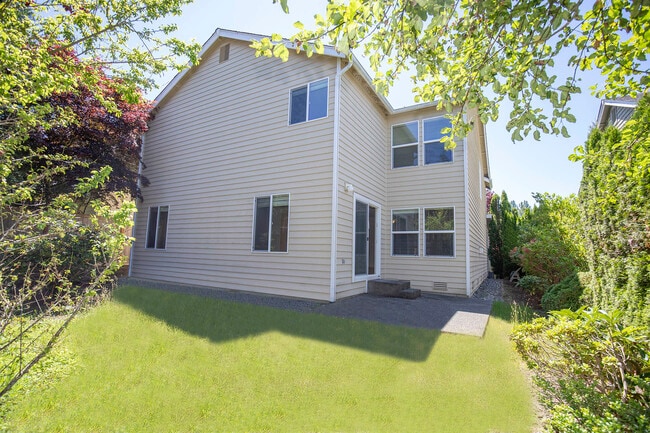 Building Photo - 34604 Cranberry Ct SE