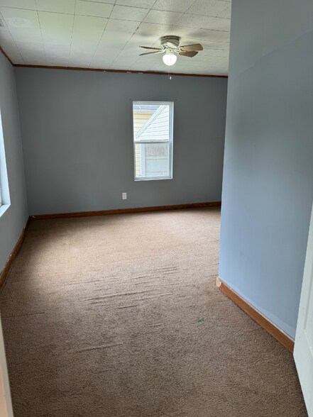 Building Photo - 107 Olive St