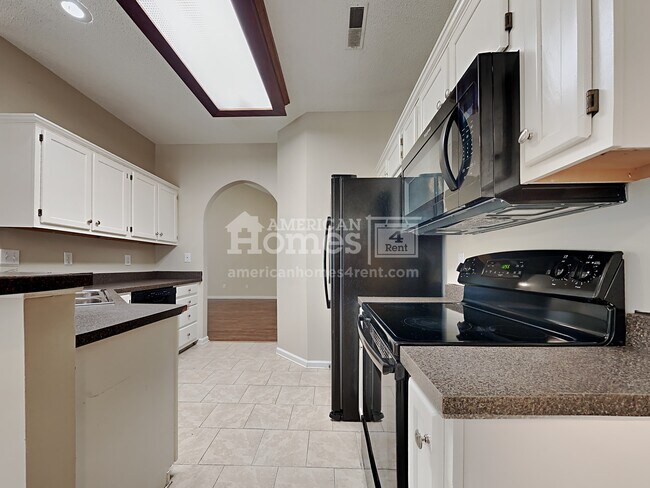 Building Photo - 108 Speightstown Court