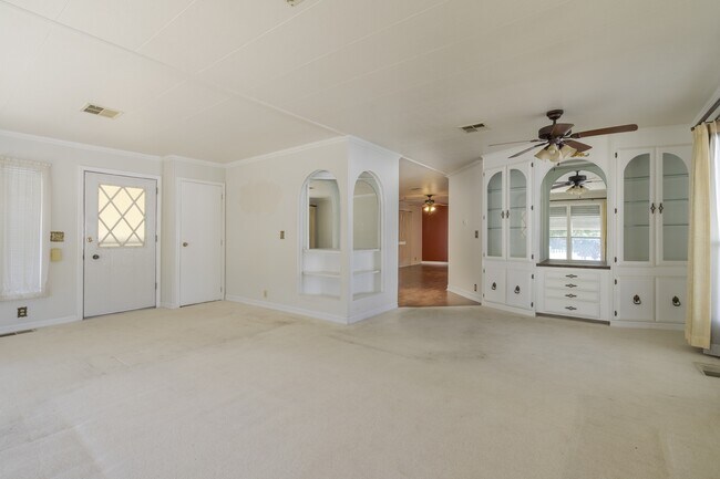 Building Photo - 25361 De Waide Ave