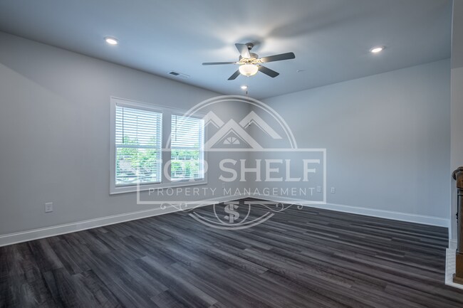 Building Photo - 312 Lincoln St