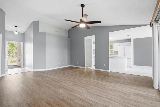 Building Photo - 3-Bedroom Rental Home in Palm Coast