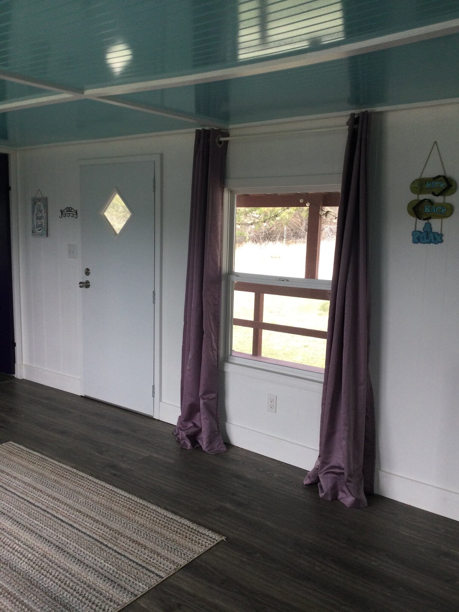 Building Photo - 15 Albees