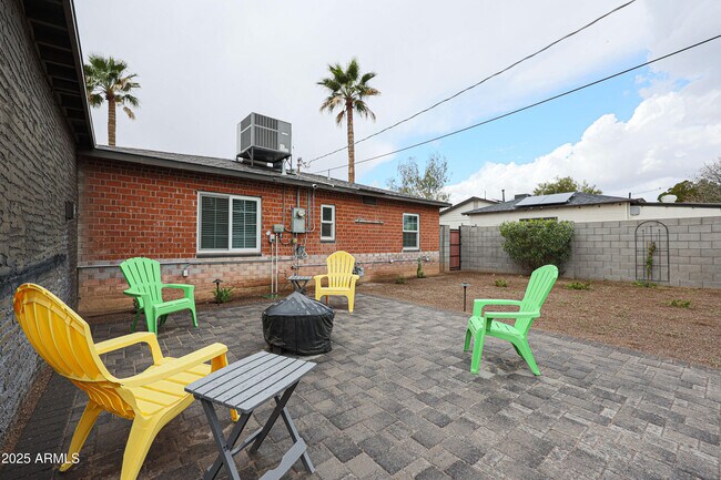 Building Photo - 4213 N 4th Ave