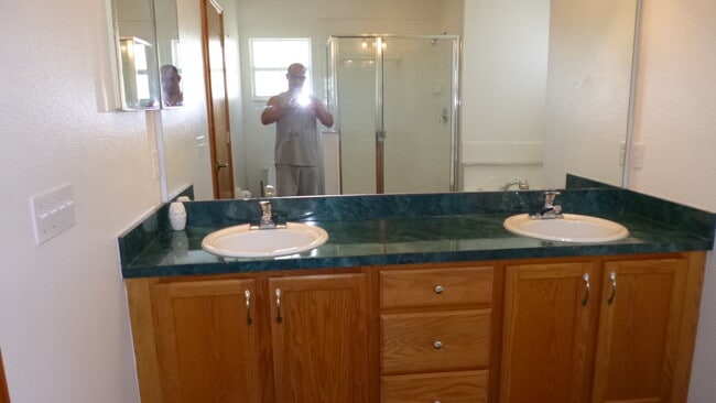 Building Photo - 2206 Deata Ct