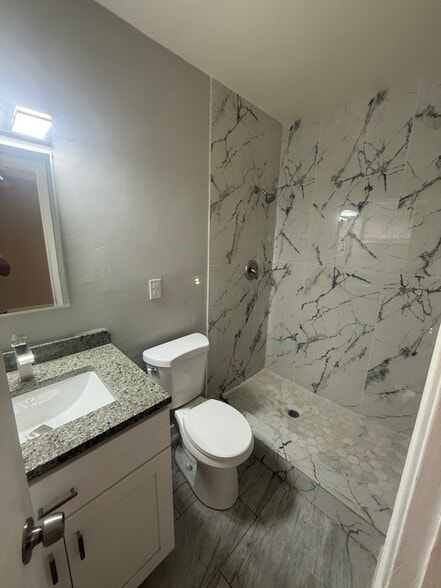 Building Photo - 1641 NW 1st Ave