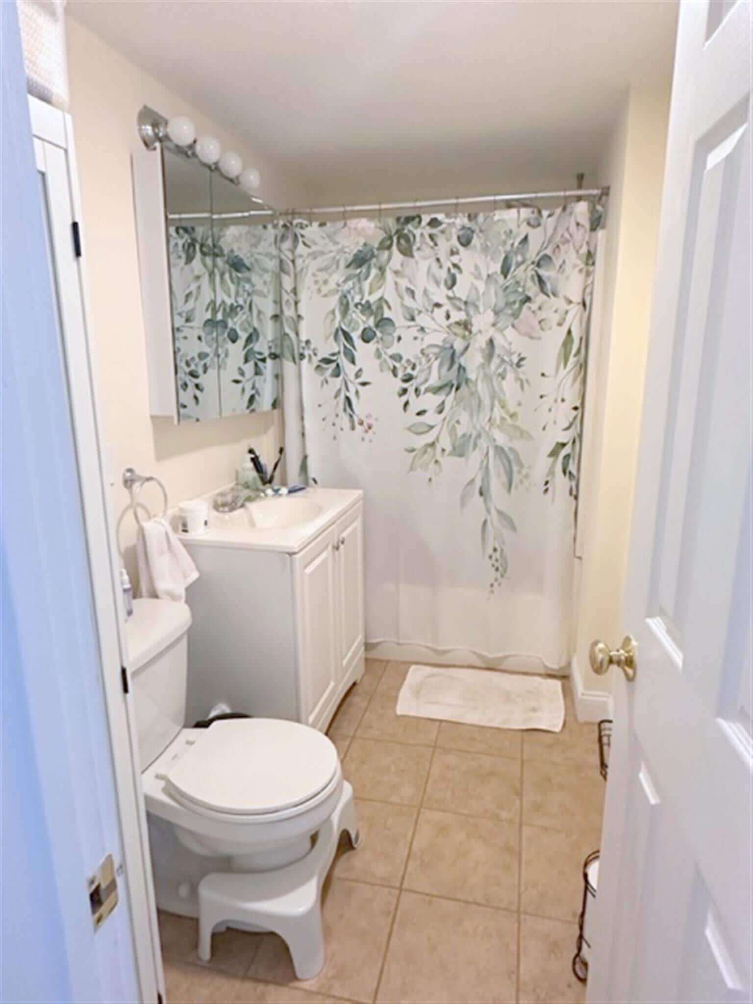 Building Photo - 385 Columbia St