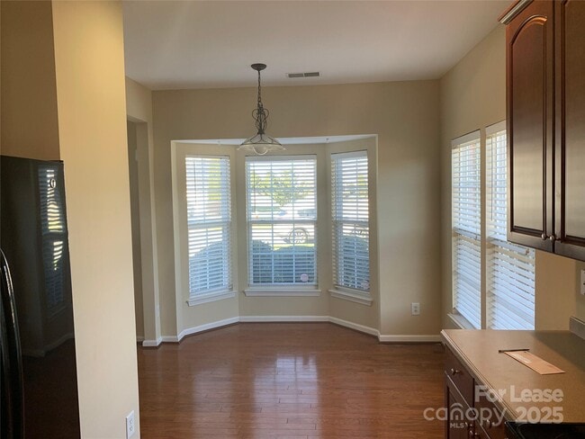 Building Photo - 4098 Holly Villa Cir