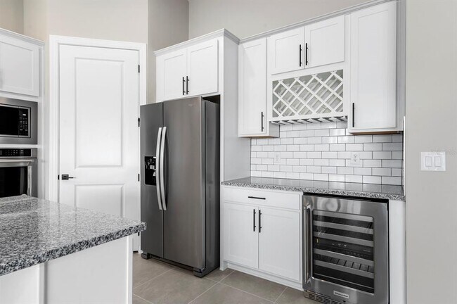 Building Photo - 1394 Sailview Pl