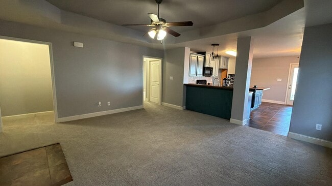 Building Photo - 176 Fields Pond Dr