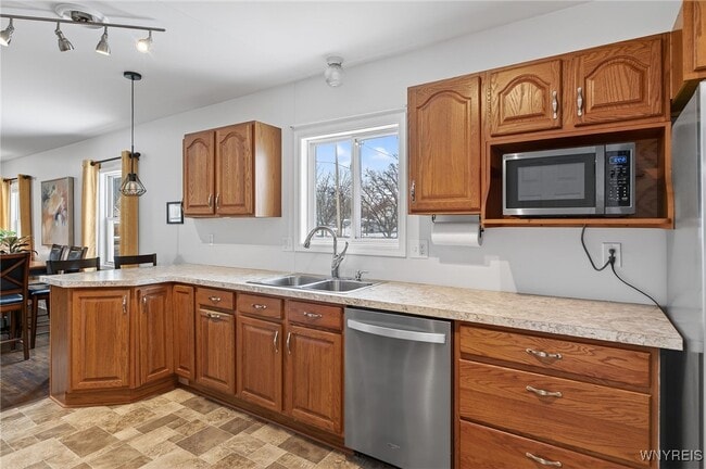 Building Photo - 47 15th Ave