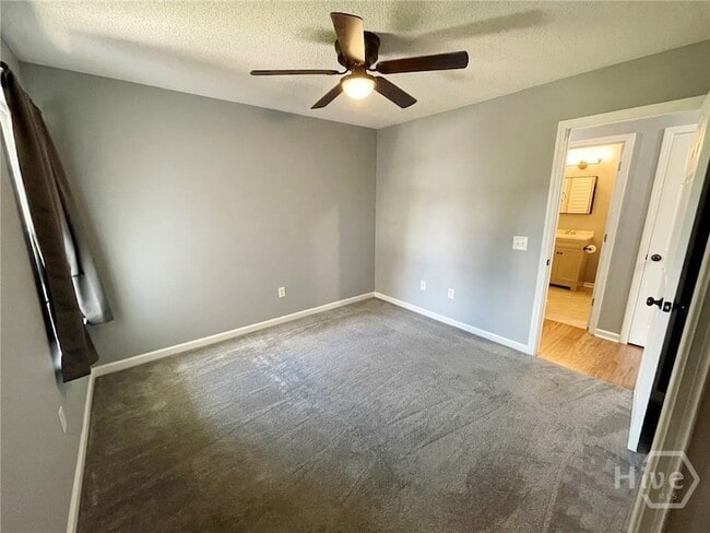 Building Photo - 119 Mustang Dr