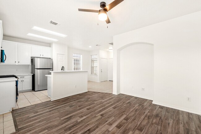 Building Photo - 8710 Thistlemoor Ln