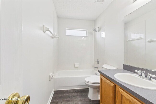 Building Photo - 700 Scarlet View Ct