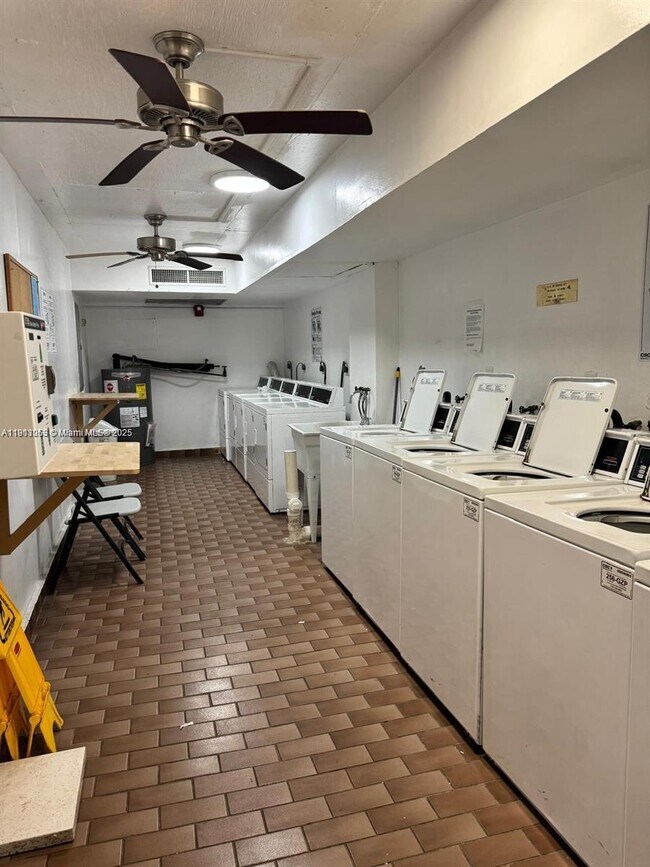 Building Photo - 4000 NE 169th St